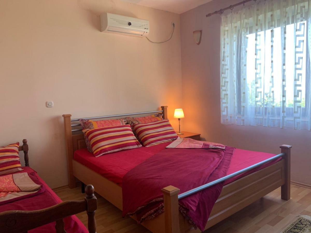 Apartments Villa Boris Ohrid Bagian luar foto